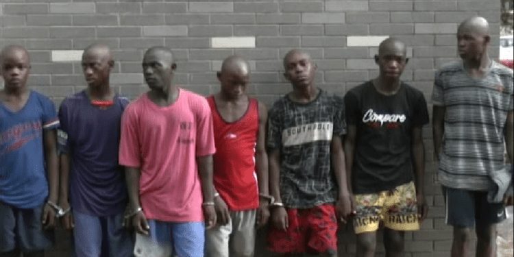 Varios jóvenes detenidos por diferentes delitos
