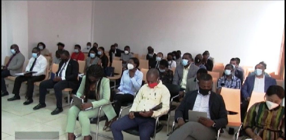 60 días para las empresas que operan en Guinea Ecuatorial para acatar la nueva ley general de trabajo