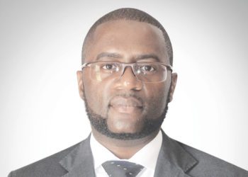 Agustín MBA OKOMO Gobernador de Guinea Ecuatorial ante la OPEC