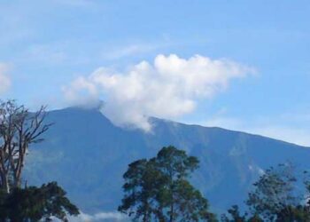 Imagen del Pico Basilé, el punto más alto de Guinea Ecuatorial
