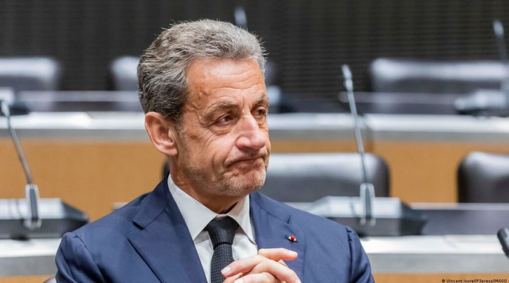 La justicia francesa confirma la sentencia de tres años de cárcel a Nicolás Sarkozy por corrupción