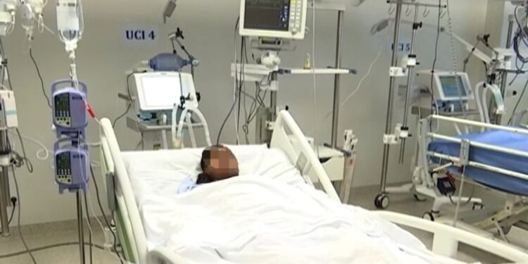 Mujer atropellada que ha perdido sus extremidades en el policlínico Dr Loeri Comba