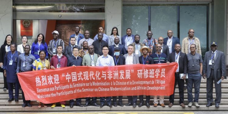 Seminario de modernización china y desarrollo africano.