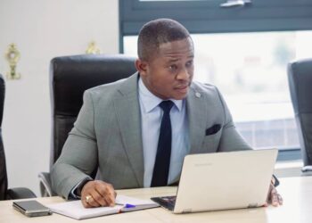 Juan Manuel Esono Nchama,Jefe de Sección de Nuevas Tecnologías en el  Ministerio de Trasportes, Telecomunicaciones y Sistemas de Inteligencia Artificial