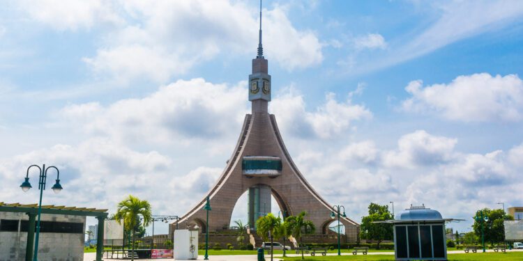 Torre de la Libertad en Bata/Imagen: Guinea Turismo
