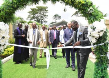 Corte de la Cinta inaugural