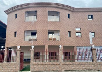Fachada de la Clínica "Mi Salud", ubicada en el barrio Paraíso.