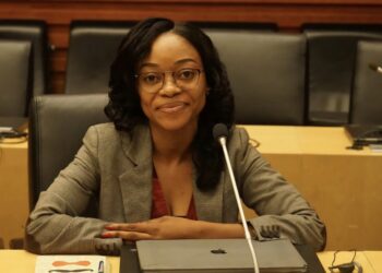 María Cheswa Alogo, abogada.