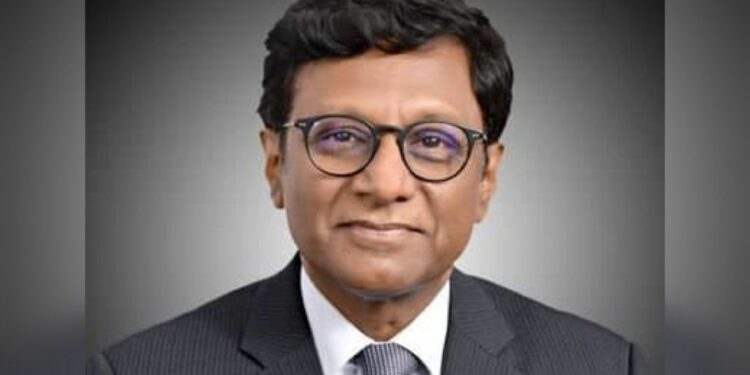 El Dr. Mohan Kumar, exembajador de la India y director general del recién creado Instituto Jadeja Motwani de Estudios Estadounidenses en la Universidad Global OP Jindal