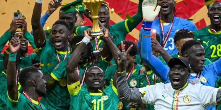 [ Foto: AFP ] El equipo senegalés logra la segunda Copa Africana de su historia tras vencer a Marruecos en la final.