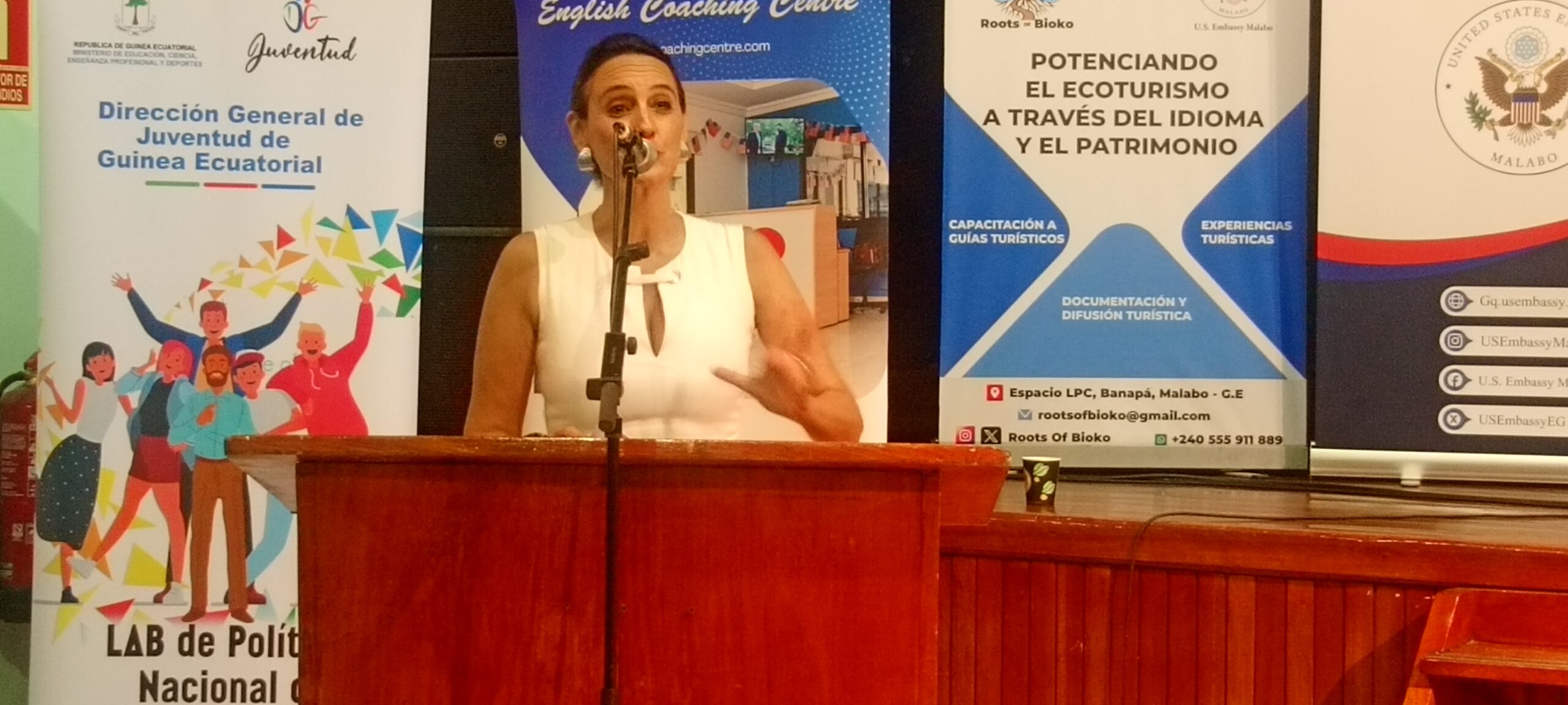 Directora del Centro Cultural de España en Malabo, Sra. Sofia Mata Modrón
